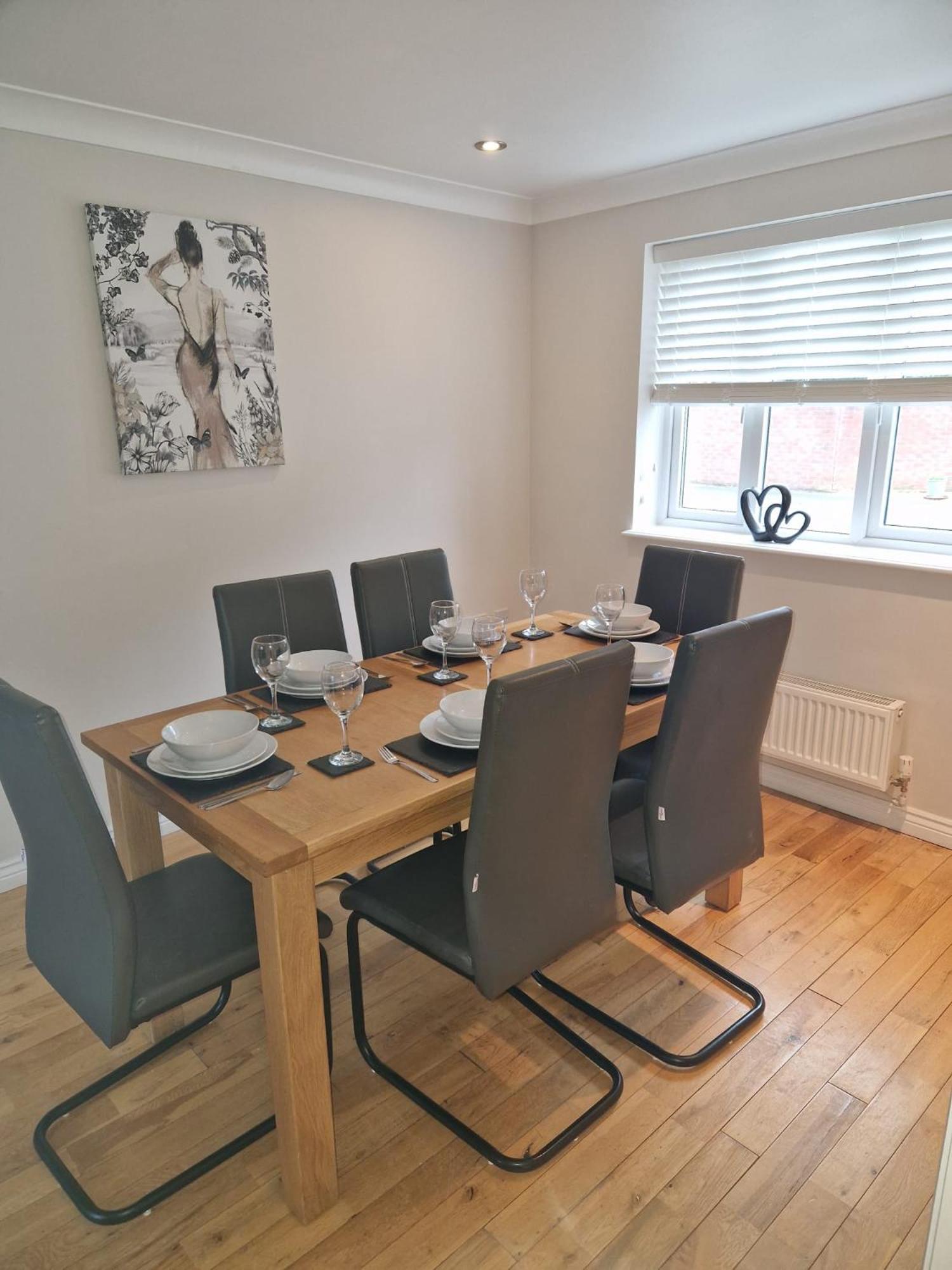 Hereford - Finch House - Modern 4 Bedroom House Located In South Hereford, Dog Friendly With Nearby Countryside, Pool Table, Sleeps Up To 10 Guests - Hosted By Rentmyhouse Εξωτερικό φωτογραφία