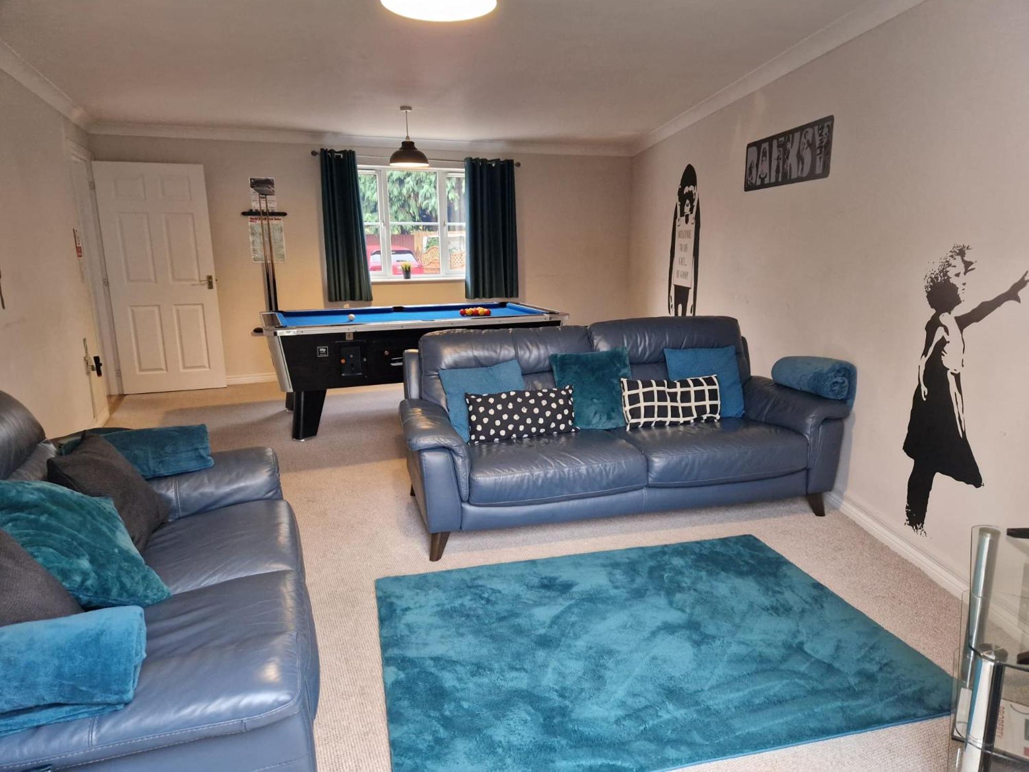 Hereford - Finch House - Modern 4 Bedroom House Located In South Hereford, Dog Friendly With Nearby Countryside, Pool Table, Sleeps Up To 10 Guests - Hosted By Rentmyhouse Εξωτερικό φωτογραφία