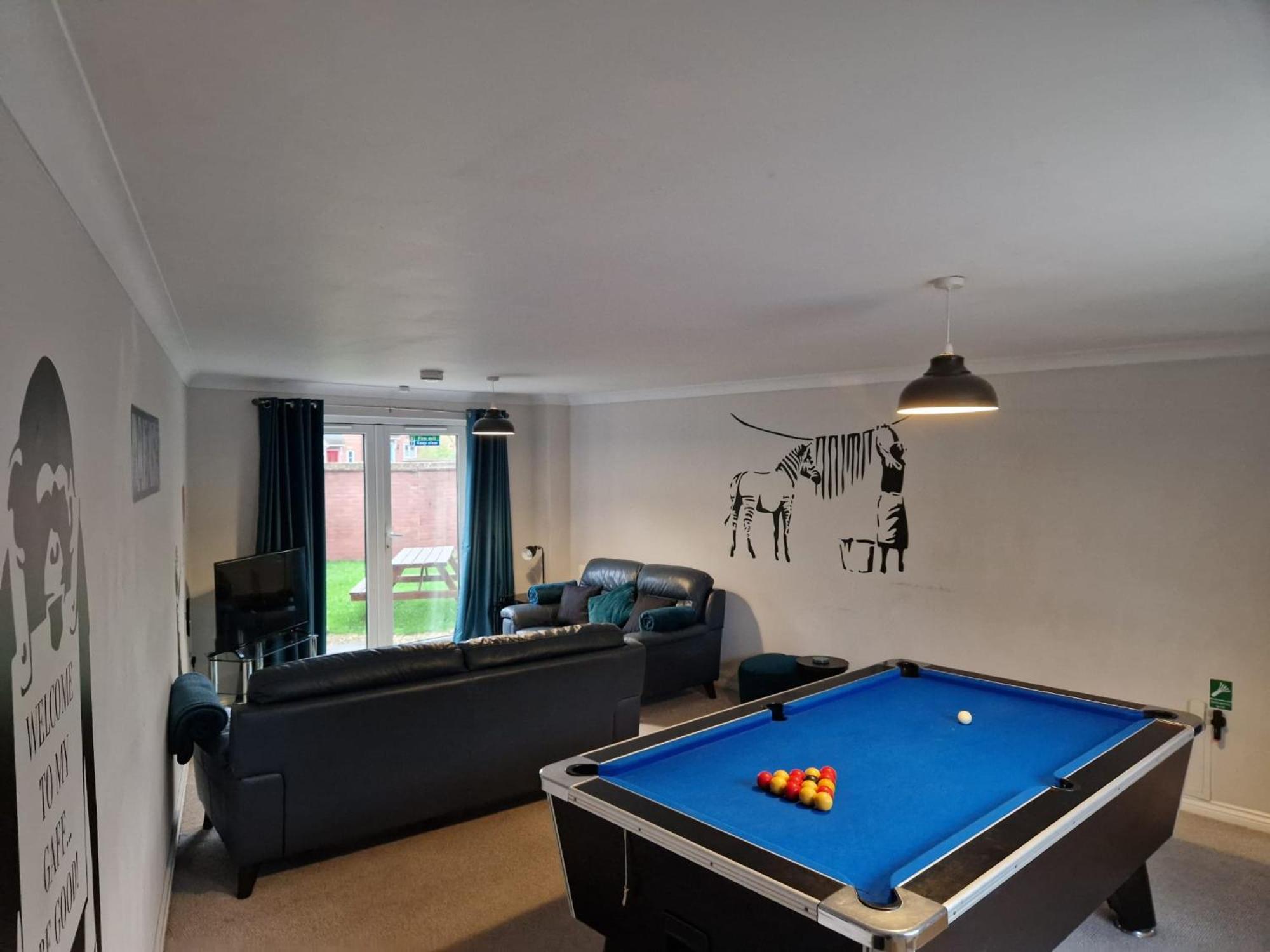 Hereford - Finch House - Modern 4 Bedroom House Located In South Hereford, Dog Friendly With Nearby Countryside, Pool Table, Sleeps Up To 10 Guests - Hosted By Rentmyhouse Εξωτερικό φωτογραφία